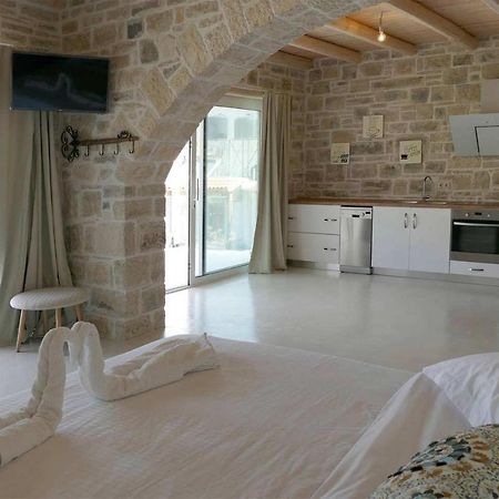 מטלה Villa Selini Luxury Apartment מראה חיצוני תמונה